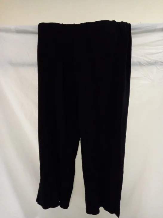 BLACK SWEATY BETTY GYM JOGGERS 