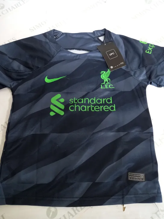 NIKE LIVERPOOL FOOTBALL CLUB KIDS SHIRT - SIZE 20