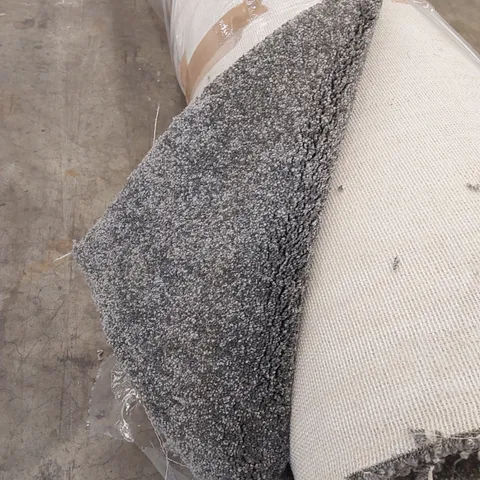 ROLL OF QUALITY FIRST IMPRESSIONS AMBIENCE CARPET // SIZE: APPROX 5 X 4.7m