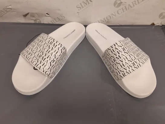 BOXED PAIR OF ARMANI EXCHANGE SLIDERS IN WHITE UK SIZE 7