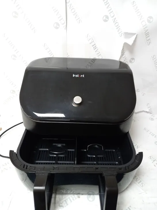 BOXED INSTANT VORTEX PLUS VERSAZONE AIR FRYER 