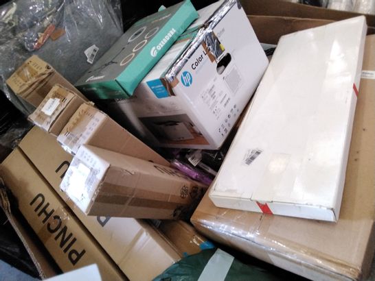 PALLET OF ASSORTED ITEMS TO INCLUDE A HP COLOR LASER 150NW PRINTER, BOXED PREMIUM CADDY BATH AND A WSRL-09 WEBCAM TRIPOD STAND RING LIGHT