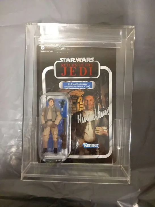 BOXED KENNER STAR WARS RETURN OF THE JEDI COLONEL CRACKEN MILLENIUM FALCON CREW FIGURE SIGNED BY MICHAEL STEVENS IN PLASTIC DISPLAY CASE