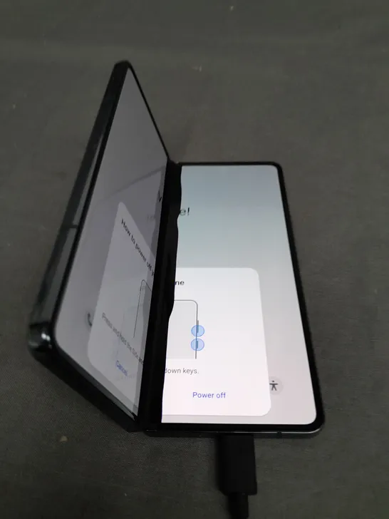 SAMSUNG GALAXY Z FOLD4 SM - 256GB