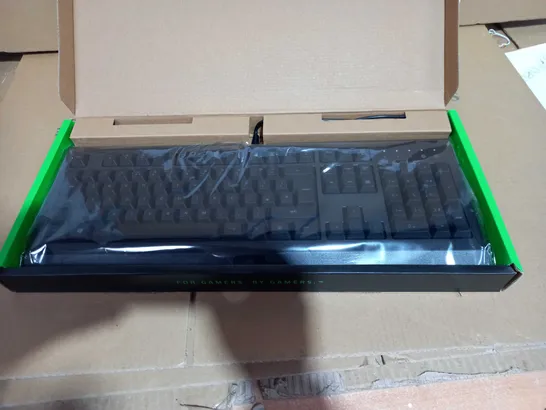 CYNOSA LITE ESSENTIAL GAMING KEYBOARD