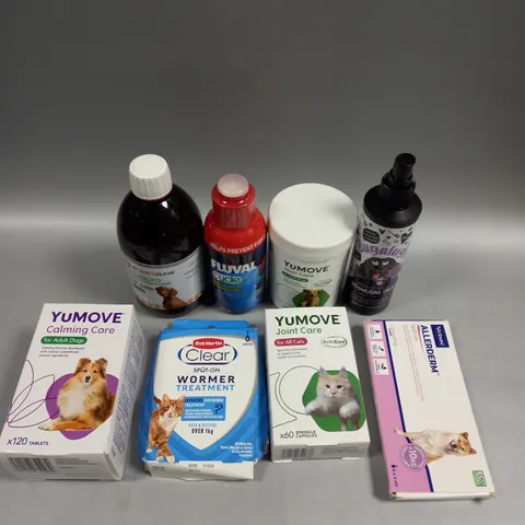 APPROXIMATELY 20 ASSORTED PET HEALTH CARE PRODUCTS TO INCLUDE JOINT CARE TABLETS, DEODORISING SPRAY, WORMER TREATMENT ETC 