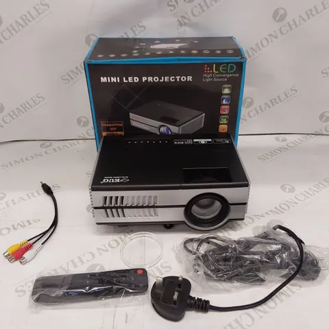 BOXED EUG 600D DIGITAL LED PROJECTOR (1 BOX)
