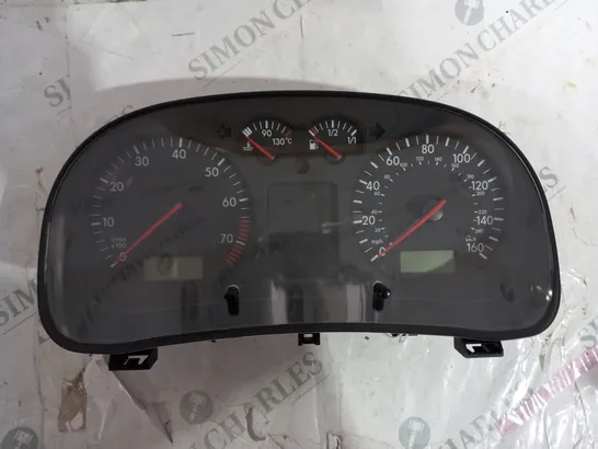 VW GOLF MK4 INSTRUMENT CLUSTER