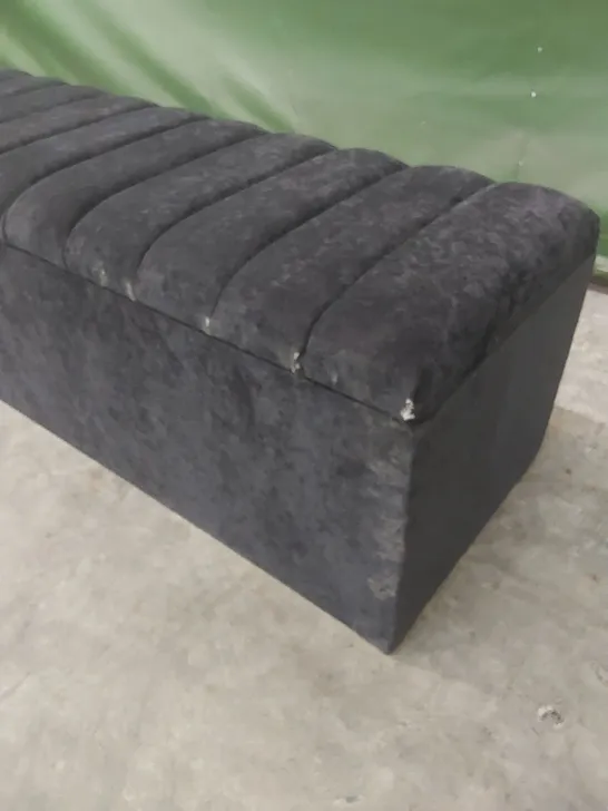 DESIGNER VELVET TUFTED RECTANGLE SOLID COLOUR OTTOMAN WITH STORAGE 