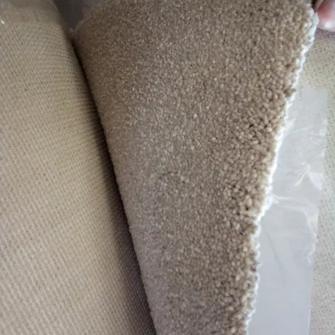 ROLL OF QUALITY ULTIMATE IMPRESSIONS MERIT CARPET 8*5M