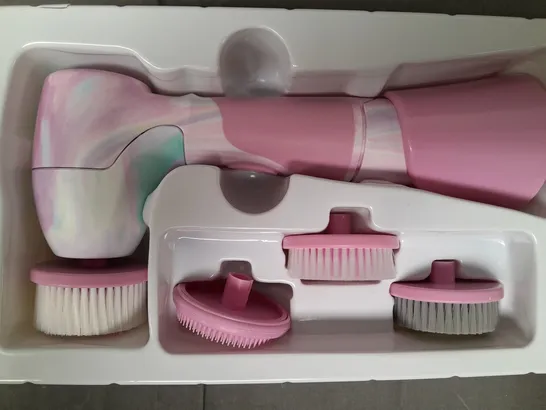 BOXED BLUSHLY CLEANSING & EXFOLIATING FACE BRUSH