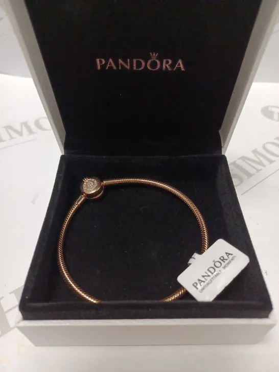 PANDORA MOMENTS SPARKLING CROWN O SNAKE CHAIN