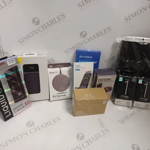 APPROXIMATELY 20 PHONE ACCESSORIES AND ELECTRICALS TO INCLUDE TEMPERED GLASS SCREEN PROTECTORS, POWER BANKS, EARPHONES, ETC