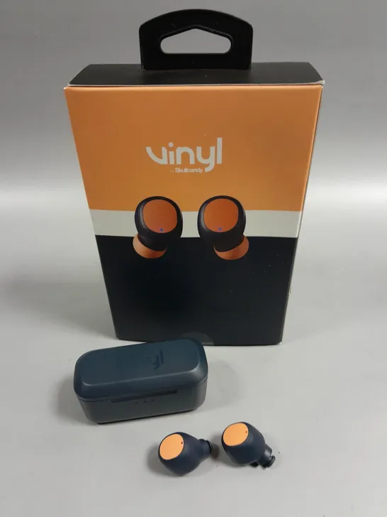 BOXED SKULLCANDY VINYL WIRELESS EARPHONES 