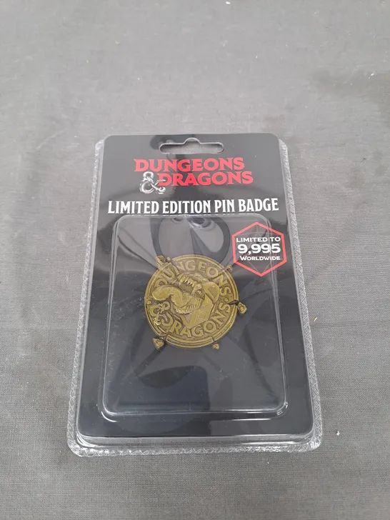 DUNGEONS AND DRAGONS - LIMITED EDITION PIN BADGE