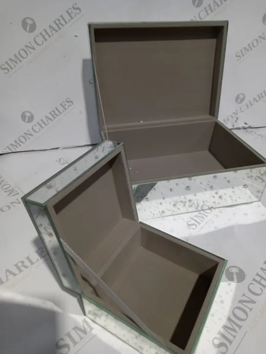 JM BY JULIEN MACDONALD SET OF LIMITED EDITION STARBURST TRINKET BOXES