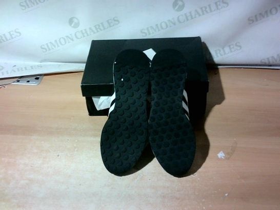 BOXED PAIR OF ADIDAS TRAINERS SIZE 11