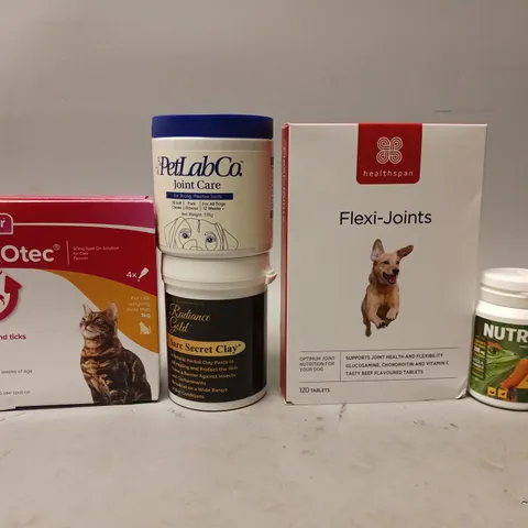 BOX OF APPROXIMATELY 15 ASSORTED PET SUPPLIES TO INCLUDE - HEALTHSPAN FLEXI-JOINTS , PETLABCO JOINT CARE , RADIANCE GOLD SARE SECRET CLAY ETC