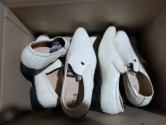 APPROXIMATELY 8 PAIRS OF FORMAL SHOES IN SIZES 41, 42, 43