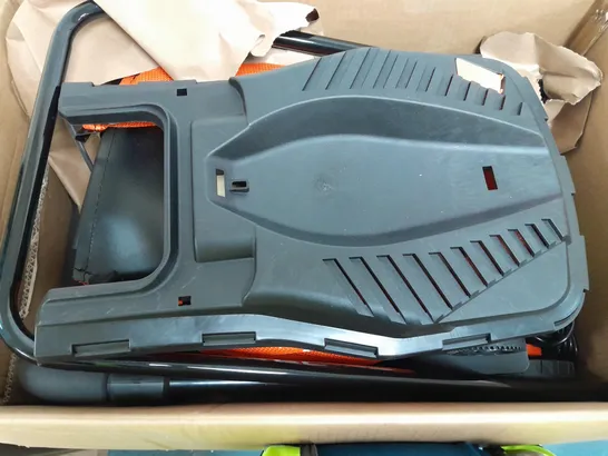 BOXED YARD FORCE ELECTRIC LAWNMOWER 