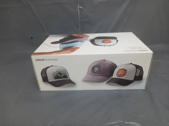 BOXED CRICUT HAT PRESS 