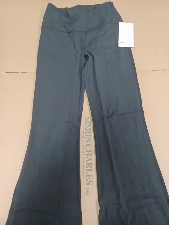 LULULEMON GROOVE SHR NULU FLARED PANTS - SIZE 8