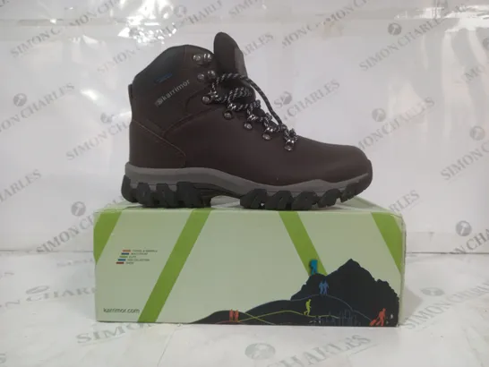 BOXED PAIR OF KARRIMOR HIKING BOOTS IN BROWN UK SIZE 5