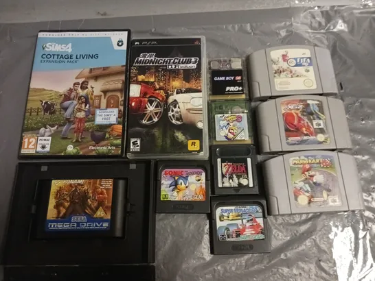 LOT OF 11 ASSORTED GAMING ITEMS TO INCLUDE ZELDA LINKS AWAKENING FOR GAMEBOY, MARIO KART 64 AND MIDNIGHT CLUB FOR PSP