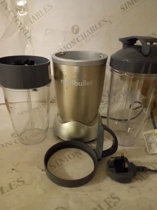 NUTRIBULLET 900W BLENDER CHAMPAGNE MULTI-FUNCTION SMOOTHIE MAKER