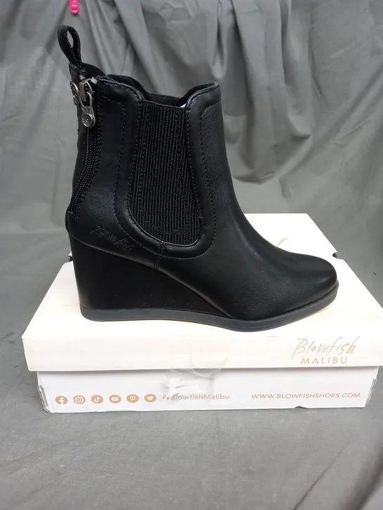 BLOWFISH PRALINE WEDGE BOOT IN BLACK FAR OUT SIZE 3