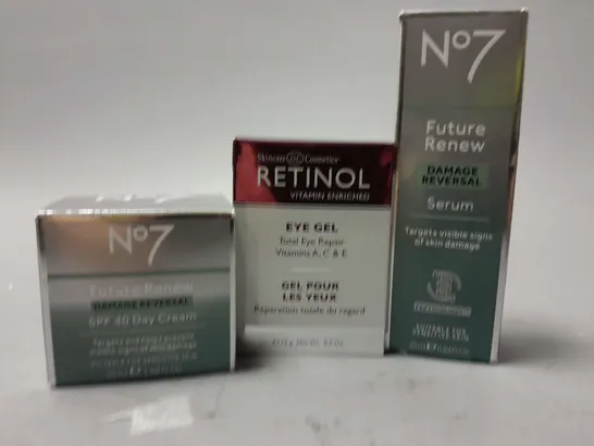 3 BOXED HEALTH AND BEAUTY PRODUCTS TO INCLUDE N07 FUTURE RENEW SERUM (25ml), N07 FUTURE RENEW SPF 40 DAY CREAM (50ml), SKINCARE COSMETICS RETINOL EYE GEL (15g), ETC