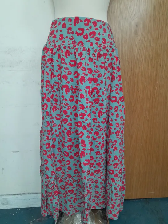 SCAMP%DUDE MAXI SKIRT IN KHAKI WITH CORAL LEOPARD AND LIGHTENING PRINT SIZE 12