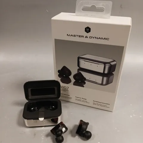 MASTER & DYNAMIC MW07 TRUE WIRELESS EARPHONES 