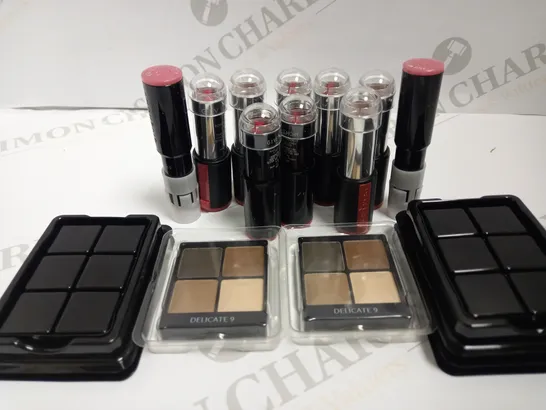 LOT OF APPROX. 15 ASSORTED BEAUTY PRODUCTS TO INCLUDE LIPSTICKS, EYE SHADOW AND EYE PALETTE - DEMONSTRATION TESTER