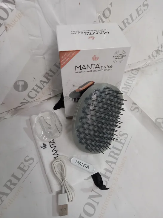 BOXED MANTA PULSE FLEXIBLE HAIRBRUSH