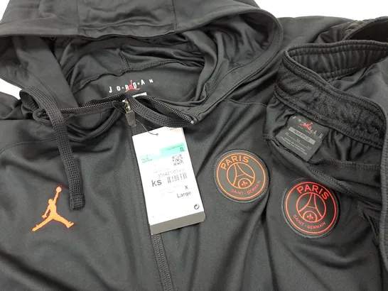 AIR JORDAN PARIS SAINT GERMAIN SLIM FIT TRACKSUIT IN BLACK - XL