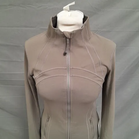 LULULEMON DEFINE JACKET SIZE 6