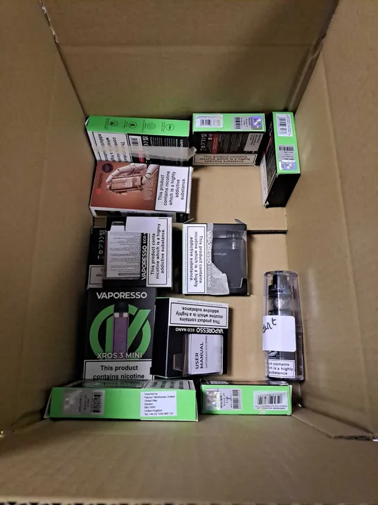 APPROXIMATELY 20 VAPES & E-CIGARETTES TO INCLUDE VOOPOO DRAG M100S, VAPORESSO XROS 3 MINI, VOOPOO DRAG 4 ETC