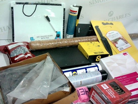 BOX OF APPROXIMATELY 14 ASSORTED ITEMS TO INCLUDE A 250 PIECE COARSE POCKET HOLE SCREW SET, A UNIQUE SEALANT AND CONSTRUCTION ADHESIVE AND A PLASTIC CHOPPING BOARDS AND KNIFE SET