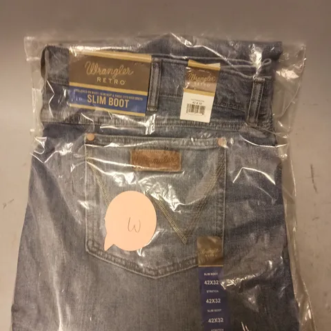 BRAND NEW WRANGLERS RETRO SLIM BOOT JEANS IN BLUE SIZE 42/32