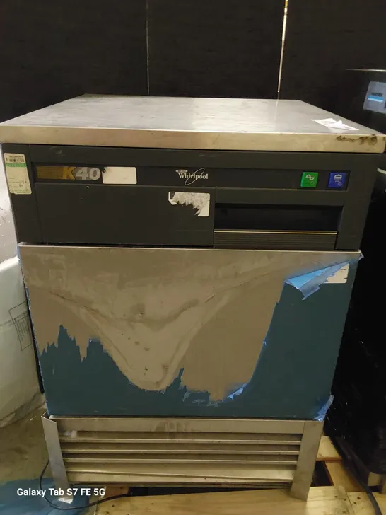 WHIRLPOOL K40 ICE MACHINE