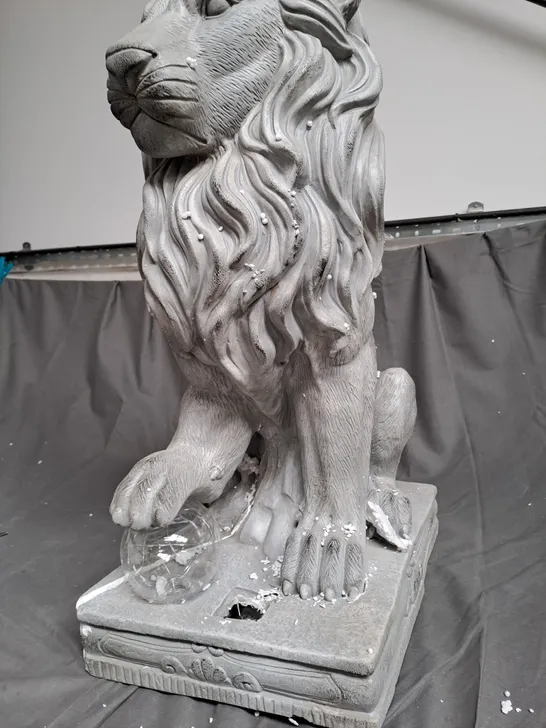 OUTLET MY GARDEN STORIES LION SCULPTURE - collection only