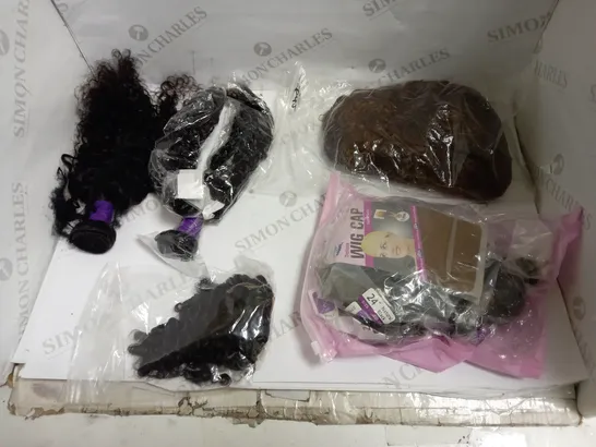 LOT OF 5 ASSORTED WIGS AND HAIR EXTENSIONS IN VARIOUS COLOURS