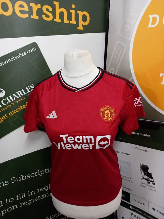 MANCHESTER UNITED FC FUL KIT WITH RUPEY 10 SIZE 24