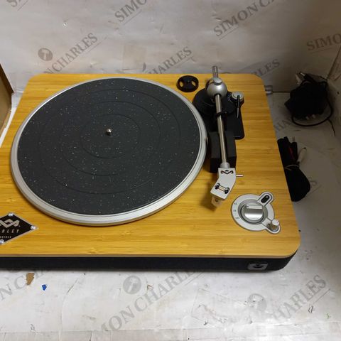 BOXED HOUSE OF MARLEY STIR IT UP WIRELESS TURNTABLE