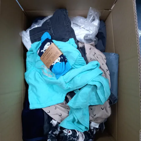 MEDIUM  BOX OF ASSORTED KIDS CLOTHING ITEMS TO INCLUDE BAGS, BABY GROWS AND DRESSES