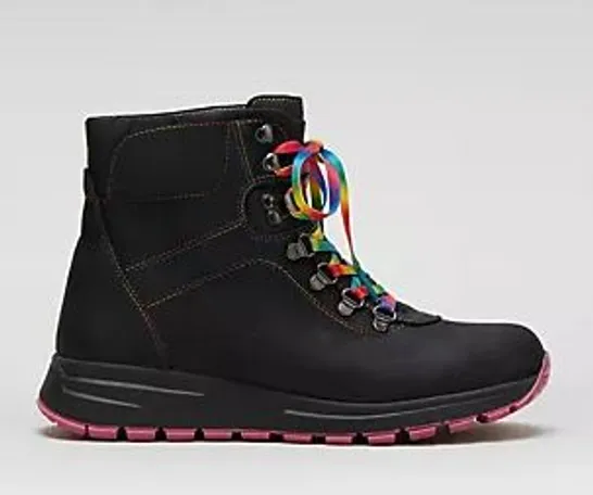 ADESSO AERA WATERPROOF BOOT BLACK SIZE 7