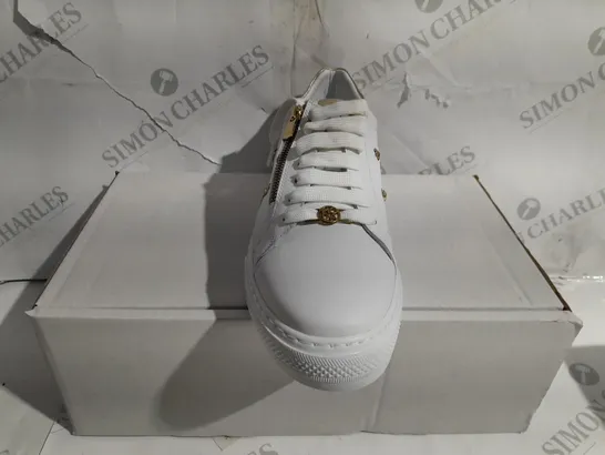 MODA IN PELLE WHITE TRAINER - SIZE 8