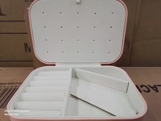 BOX OF APPROXIMATELY 30 UNBRANDED PINK JEWELLERY STORAGE BOXES 