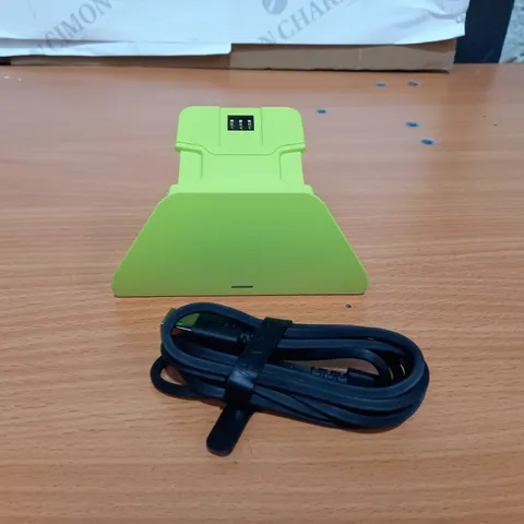 XBOX RAZER QUICK CHARGING STAND